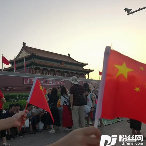 党啊母亲送我去远方（纯旋律）
