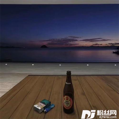 对坝坝的那个圪梁梁上那是一个谁