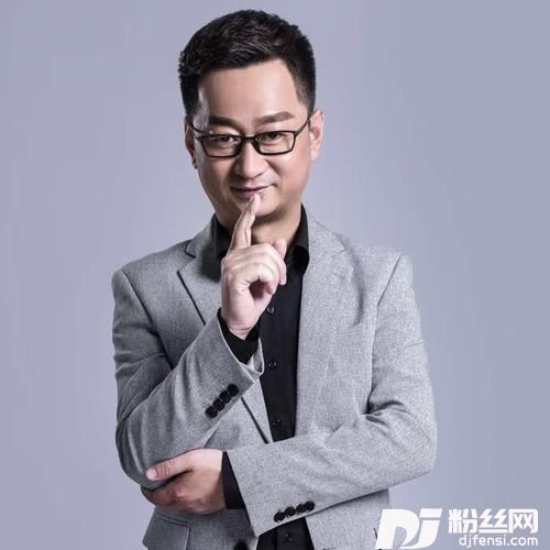 下午六点半
