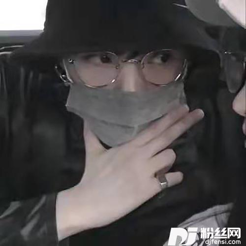 我想在耳边静静的告诉你
