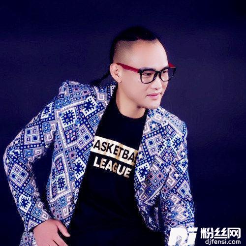 舞女cover:龙飘飘