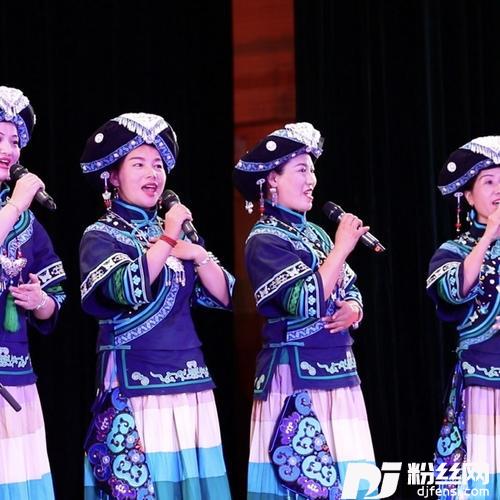火塘谣