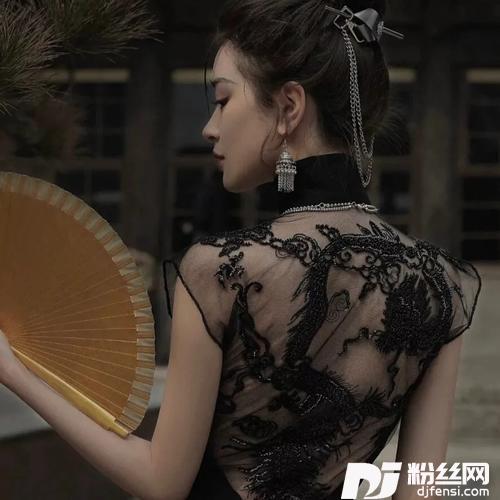 爱都爱了的专辑