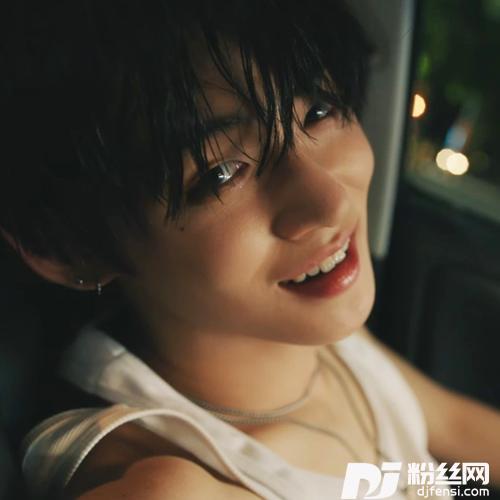 LOSER=LOVERcover:TOMORROWXTOGETHER
