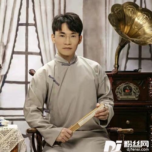 红尘情歌cover:高安|黑鸭子组合的专辑