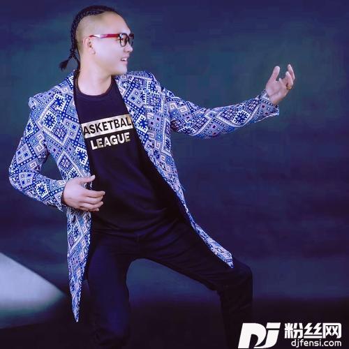 搁再拼看觅cover:二小姐