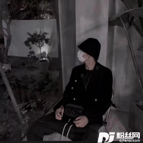 我知道夜很难熬cover:李瑶呢的专辑