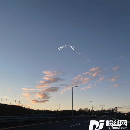 slowly的专辑