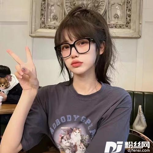 反转地球的专辑