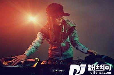 情非得已dj女声版的专辑