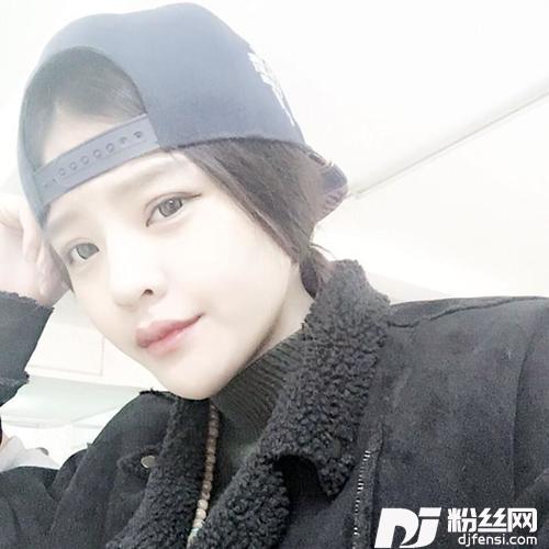 是爱吗？是痛吧的专辑