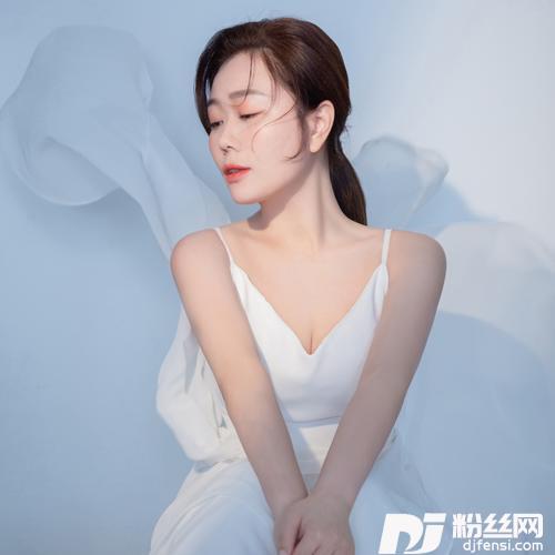 触景生情cover:李莹小熊的专辑