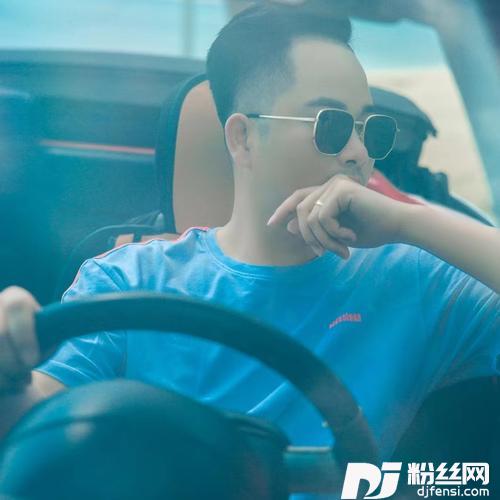 大鱼cover:周深的专辑