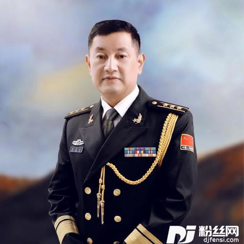 山笑水笑人欢笑