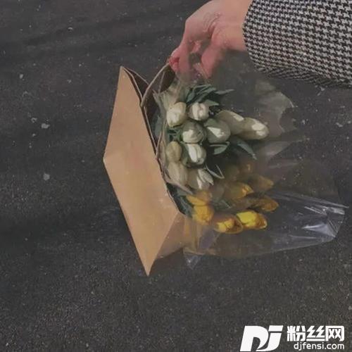 我知道你还是爱着我女版的专辑