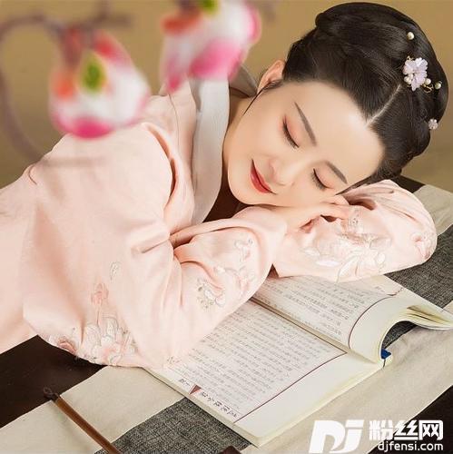 爱的路上只有我和你的专辑
