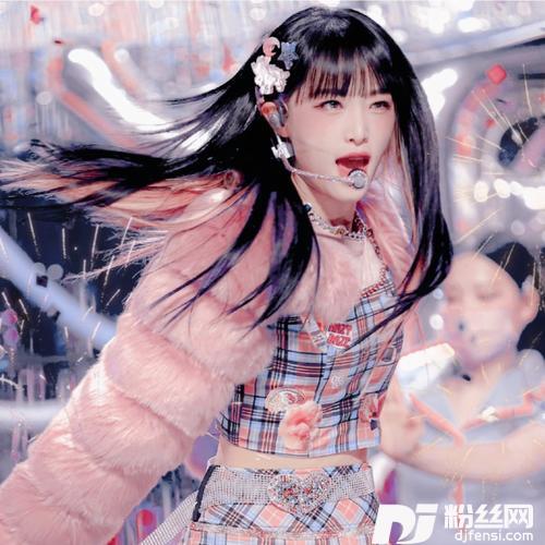 SMILEYFeat.BIBIcover:YENA崔叡娜|비비BIBI