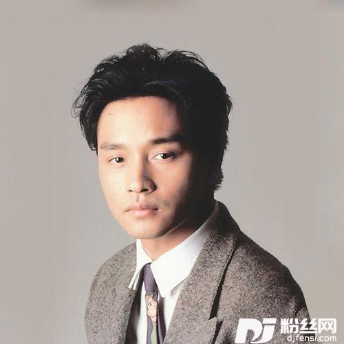 十里平湖霜满天