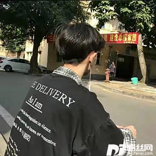 无人之岛邓岳章的专辑