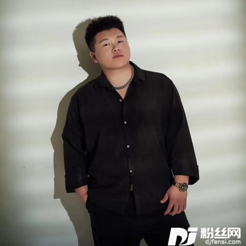 在雨中cover:汪峰的专辑
