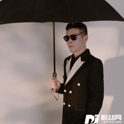 谁留下的一抹红cover:王馨的专辑