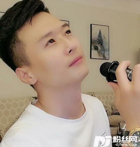 冰吻cover:王键