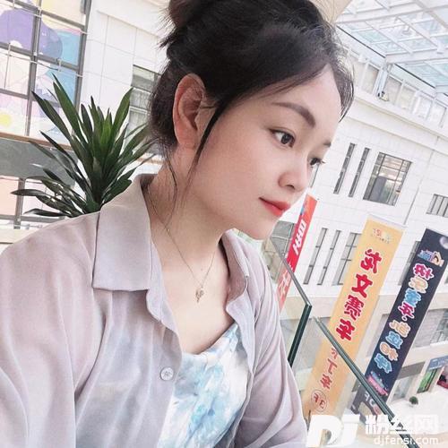 杯杯敬自己琵琶版cover:沈波的专辑