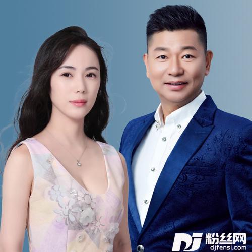 月亮跟着哥哥妹妹走