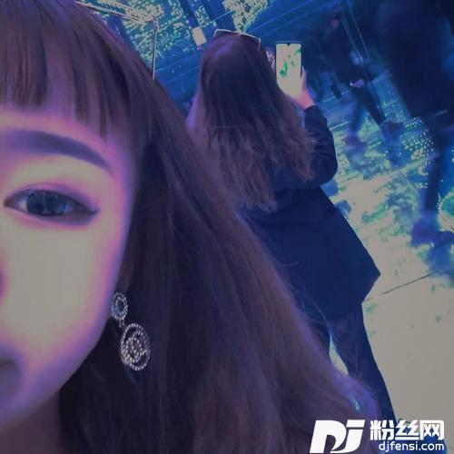 酒吧女唱MoveYourBody的专辑