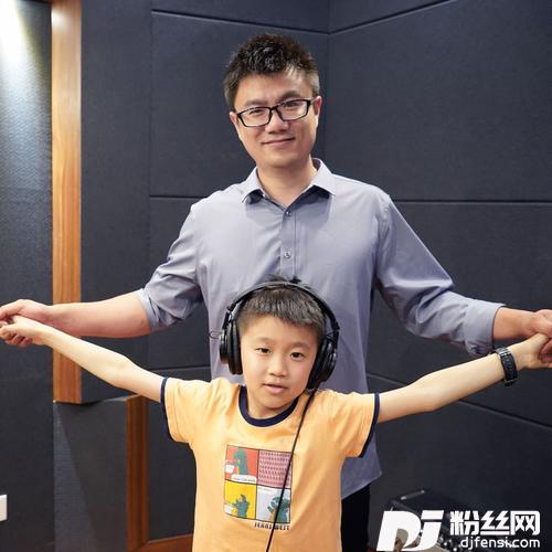 红领巾热爱共产党的专辑