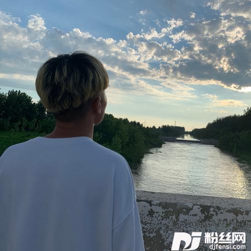 你曾陪我许下的承诺cover:萌小新|李哈哈的专辑