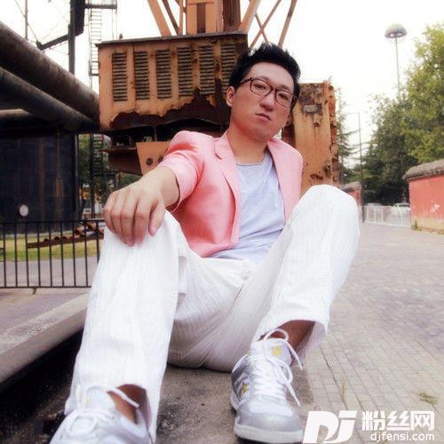 灿烂的行走