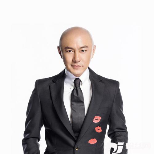 真真假假+不是每个恋曲都有美好回忆的专辑