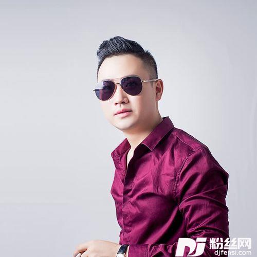 爱上了寂寞