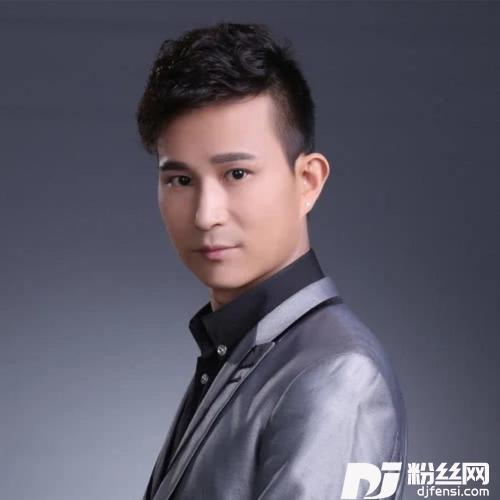 吴易航《沸腾的黄土地》