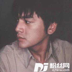 为全世界歌唱