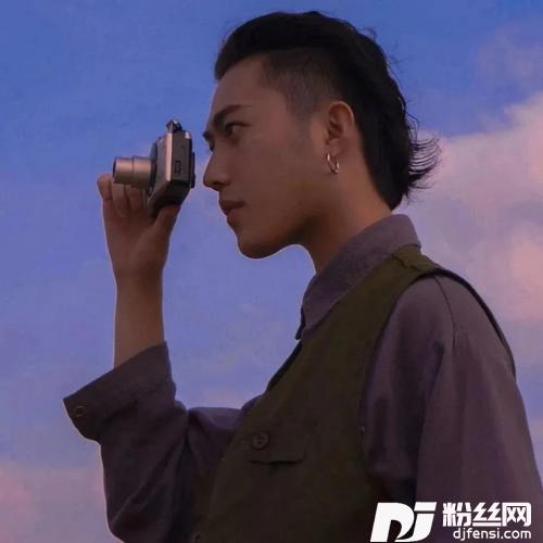 一吻天荒