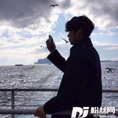 台下人走过不见旧颜色DJ版的专辑