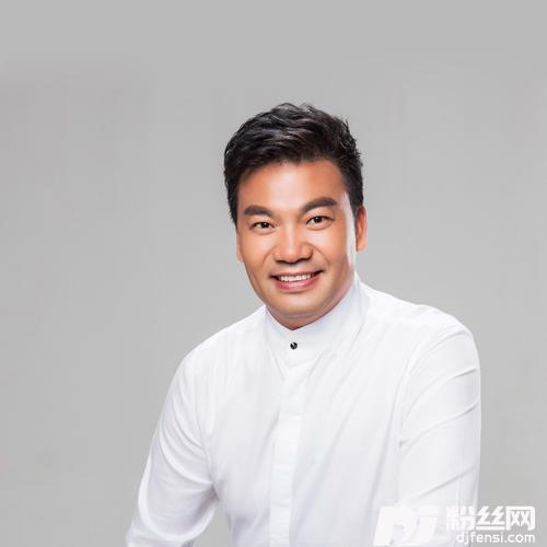 大漠胡杨